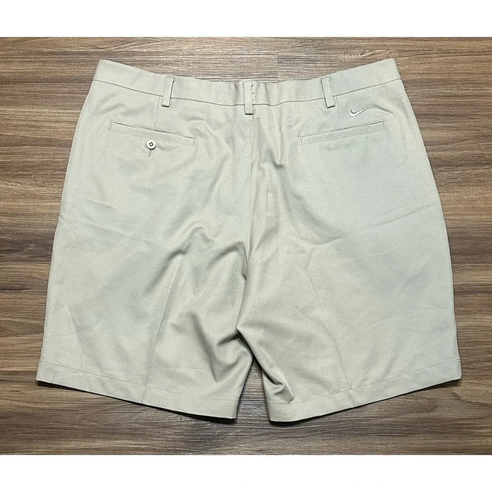 Vintage Nike FitDry Nike Golf Pleated Khaki Golf 10